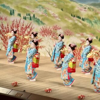 京都・祇園甲部　都をどり09