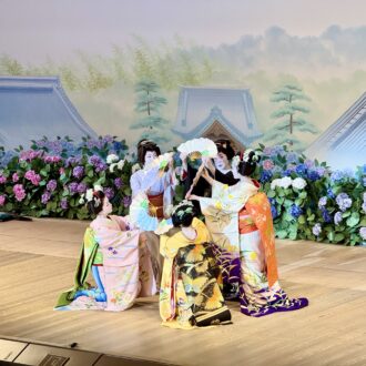 京都・祇園甲部　都をどり11