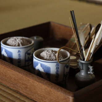 【50代の京都旅】日本古来の“香り”の文化をたしなむ「香り博2026」＆「鳩居堂」