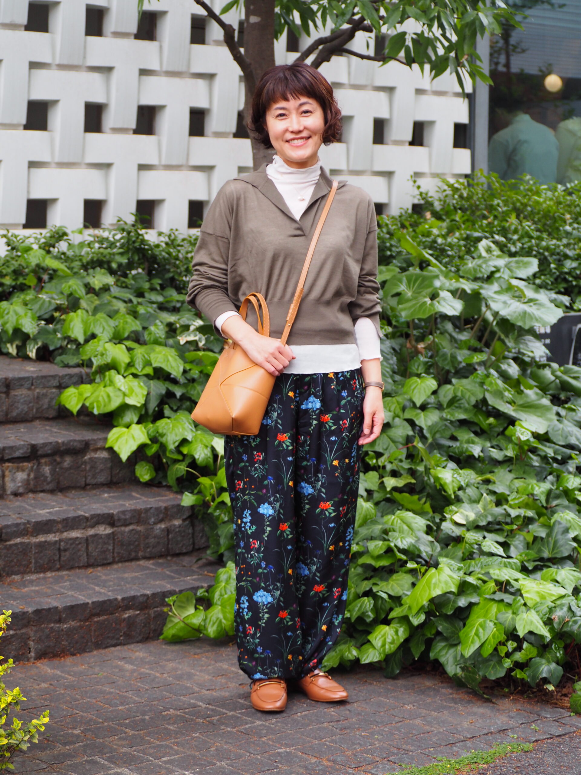 【1週間スナップ】「柄や色は難しい」を解決！ 50代の失敗しない柄&カラーコーデ7選