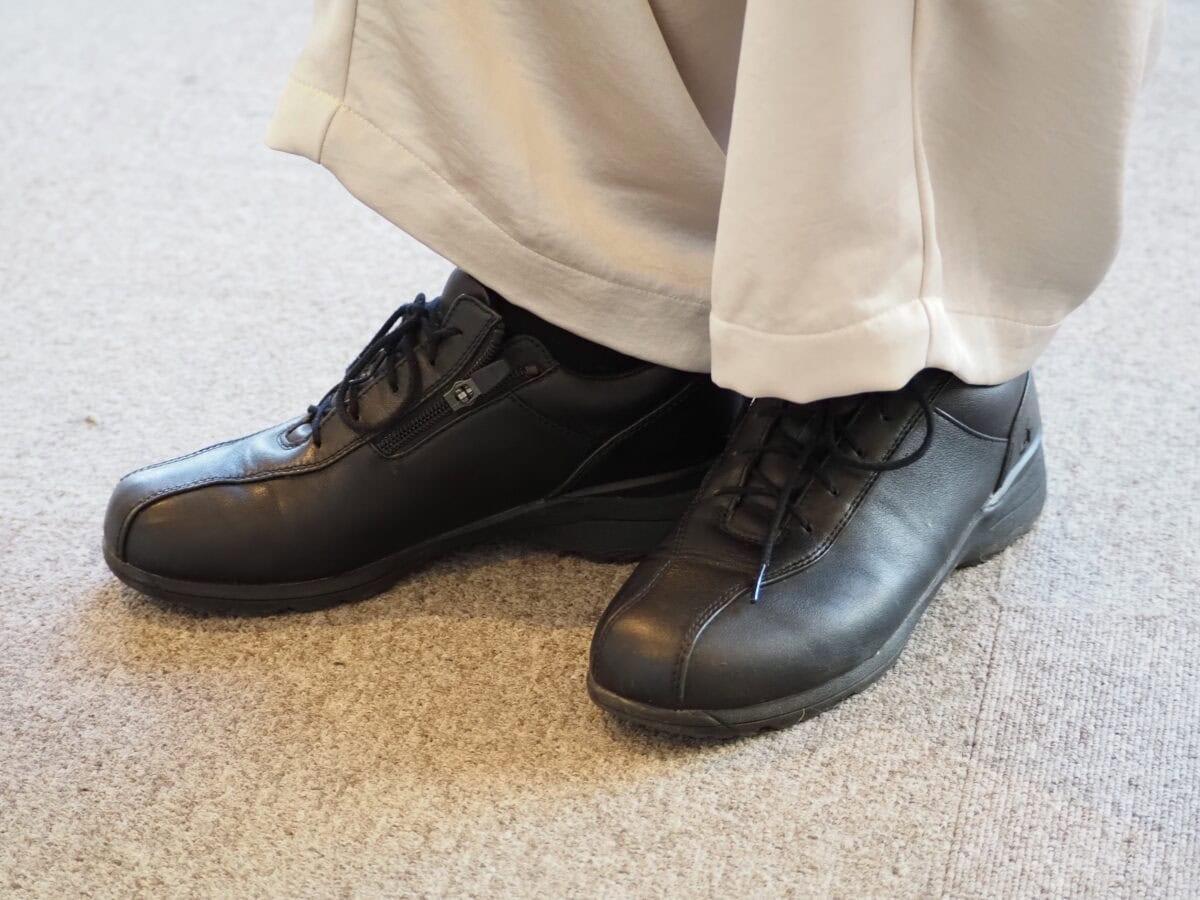 アシックスのスニーカー