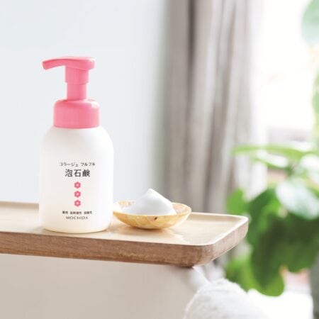 デリケートゾーンには やさしく、きちんと 洗えるソープを　～コラージュフルフル泡石鹸～