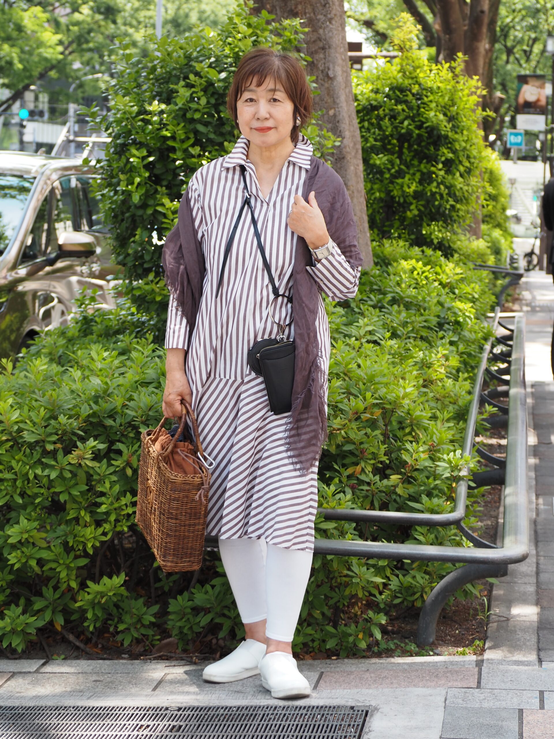 50代のワンピースコーデ