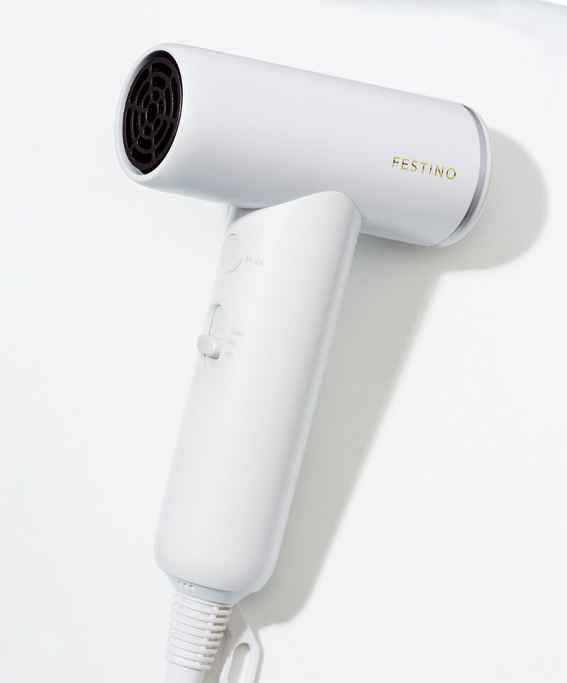 FESTINO(フェスティノ)ツヤモイスト® ドライヤー LIGHT全3色 ¥21,780/ウィナーズ