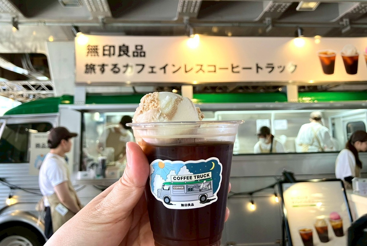 ６月に期間限定イベントで東京、大阪、福岡などに登場したコーヒートラック（※現在イベントは終了）