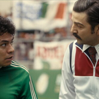 1986年のサッカーワールドカップ・メキシコ開催をめぐる裏話を虚実織り交ぜて映画化。Netflix映画『メヒコ 1986』独占配信中