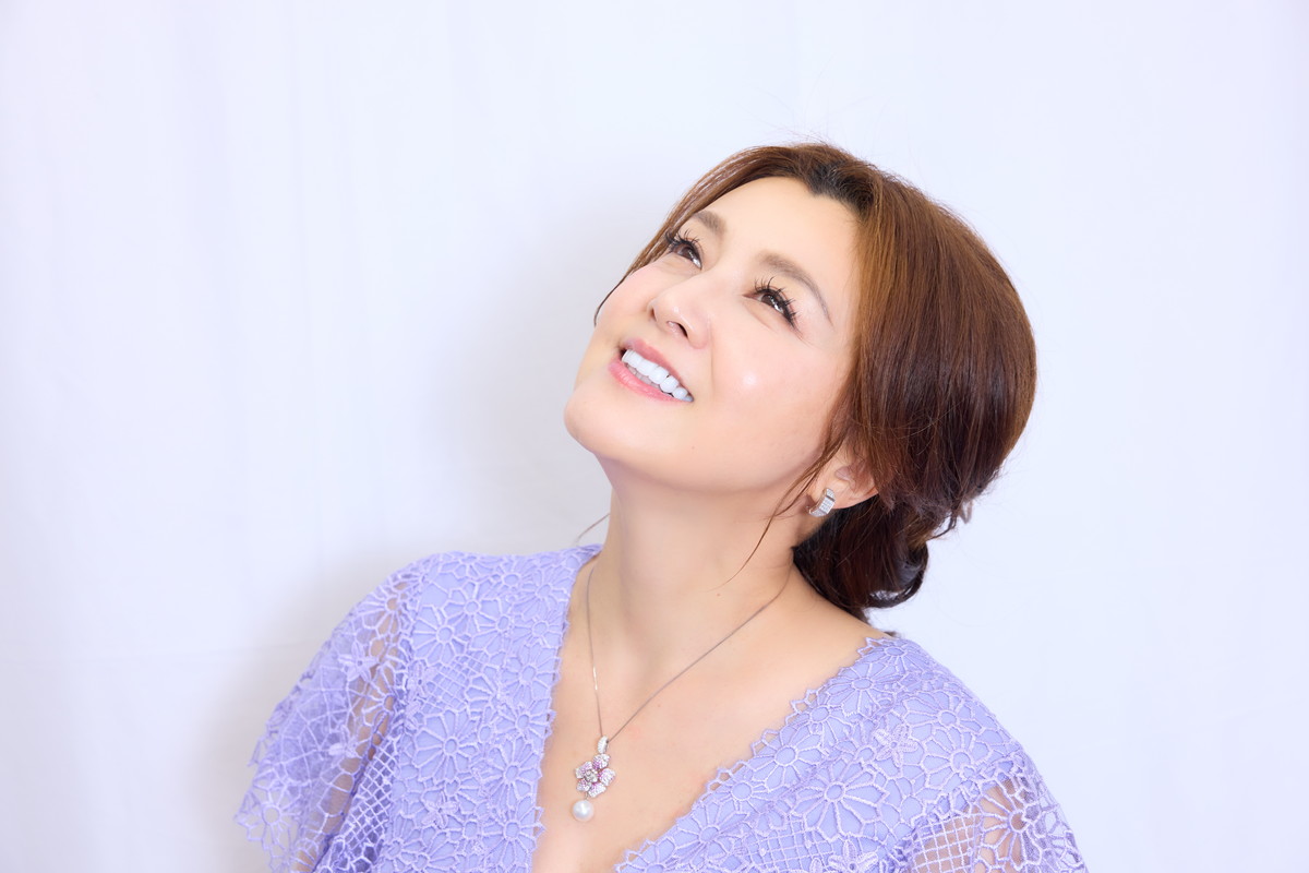 エイジレスな魅力を放つ藤原紀香さん