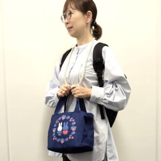 通勤時にお弁当をいれるのにも◎