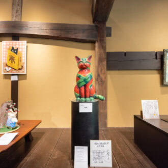 混雑を避けるなら「北鎌倉」が正解！ 緑と古民家カフェ、ときどき猫に癒やされる大人の休日さんぽ