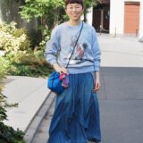 【スナップ】「ヒグチユウコ」×「タローマン」のプリントから目が離せない！50代のおしゃれさんを表参道で激写♡