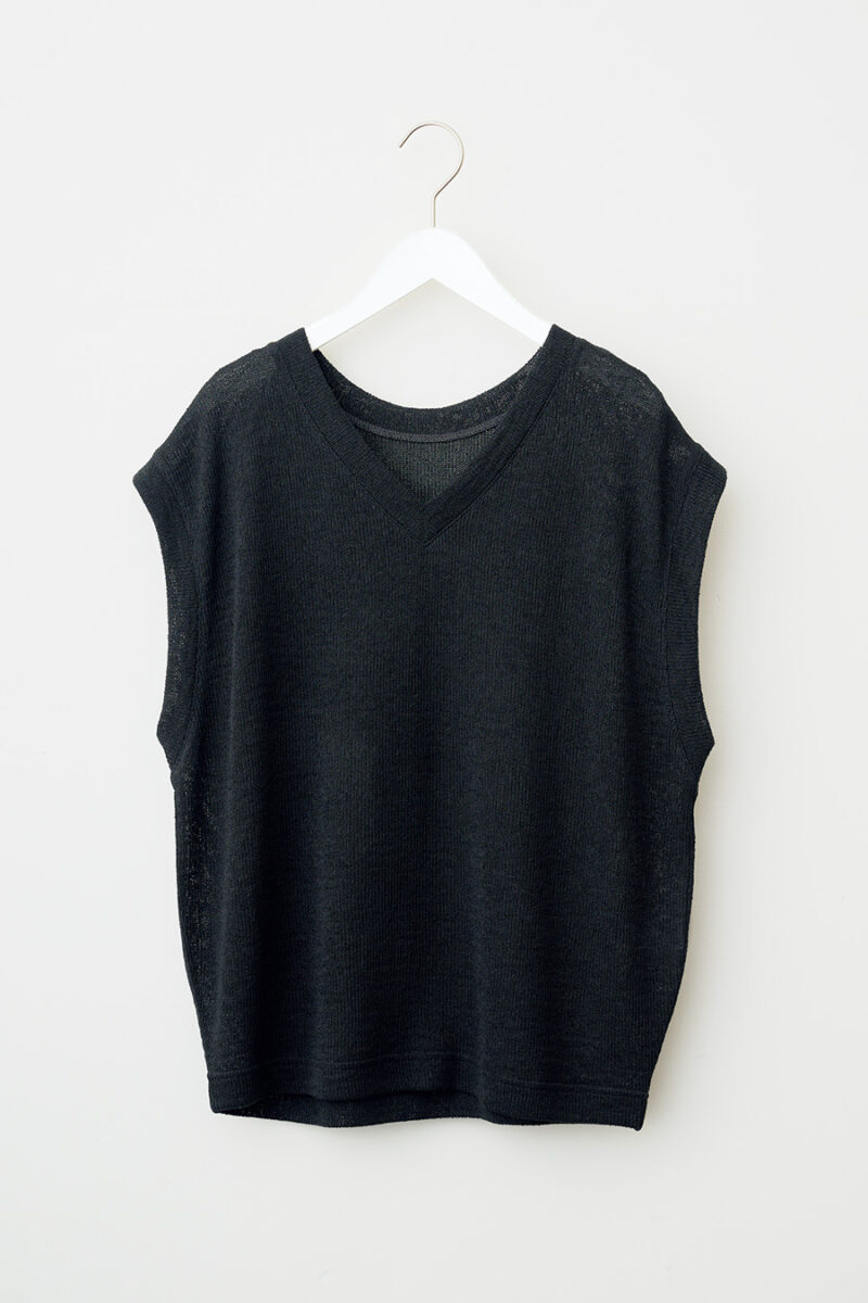GU ループヤーンVネックT ¥1,490