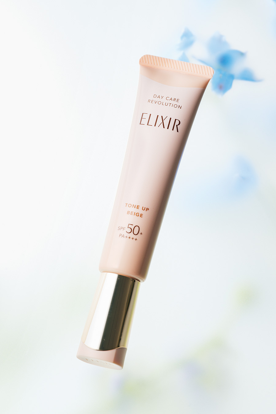 エリクシール デーケアレボリューション トーンアップ BE + ca SPF50+・PA++++ 35g ¥3,410（編集部調べ）／エリクシール