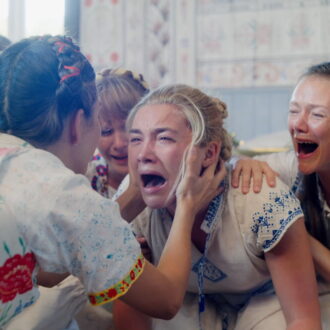 主演はフローレンス・ピュー。『ミッドサマー』© 2019 A24 FILMS LLC. All Rights Reserved.