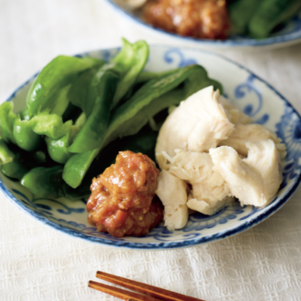 歯ごたえ美味しい
「パリパリピーマンとささみの梅みそ添え」