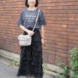 【スナップ】50代だって可愛いものが好き！ 黒ベースなのに重たく見せない大人の涼しげフェミニン