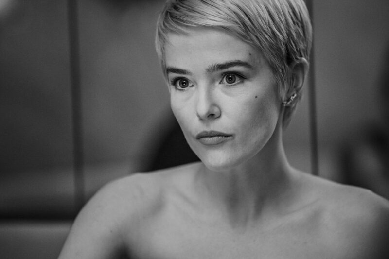 ゾーイ・ドゥイッチは、リンクレイター監督の『エブリバディ・ウォンツ・サム!! 世界はボクらの手の中に』にも出演している。『ヌーヴェルヴァーグ』© 2025 ARP - Detour Development LLC ©JeanLouisFernandez