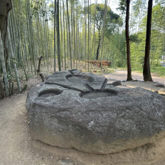 奈良・明日香村　酒船石