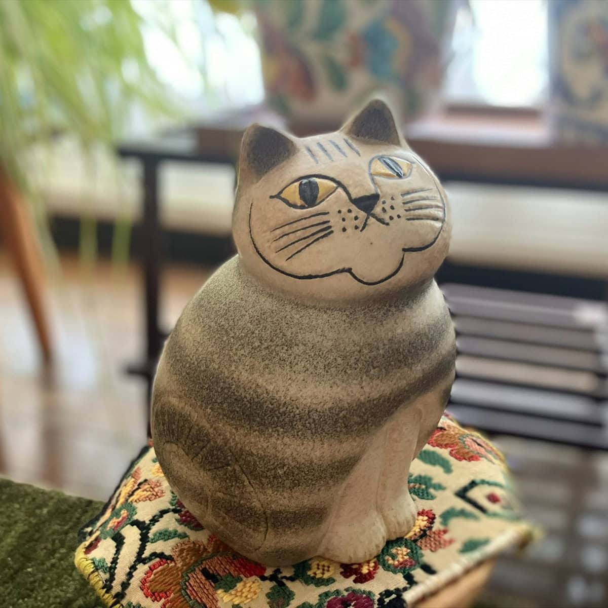 “自分へのご褒美”として購入した猫の『ミア』