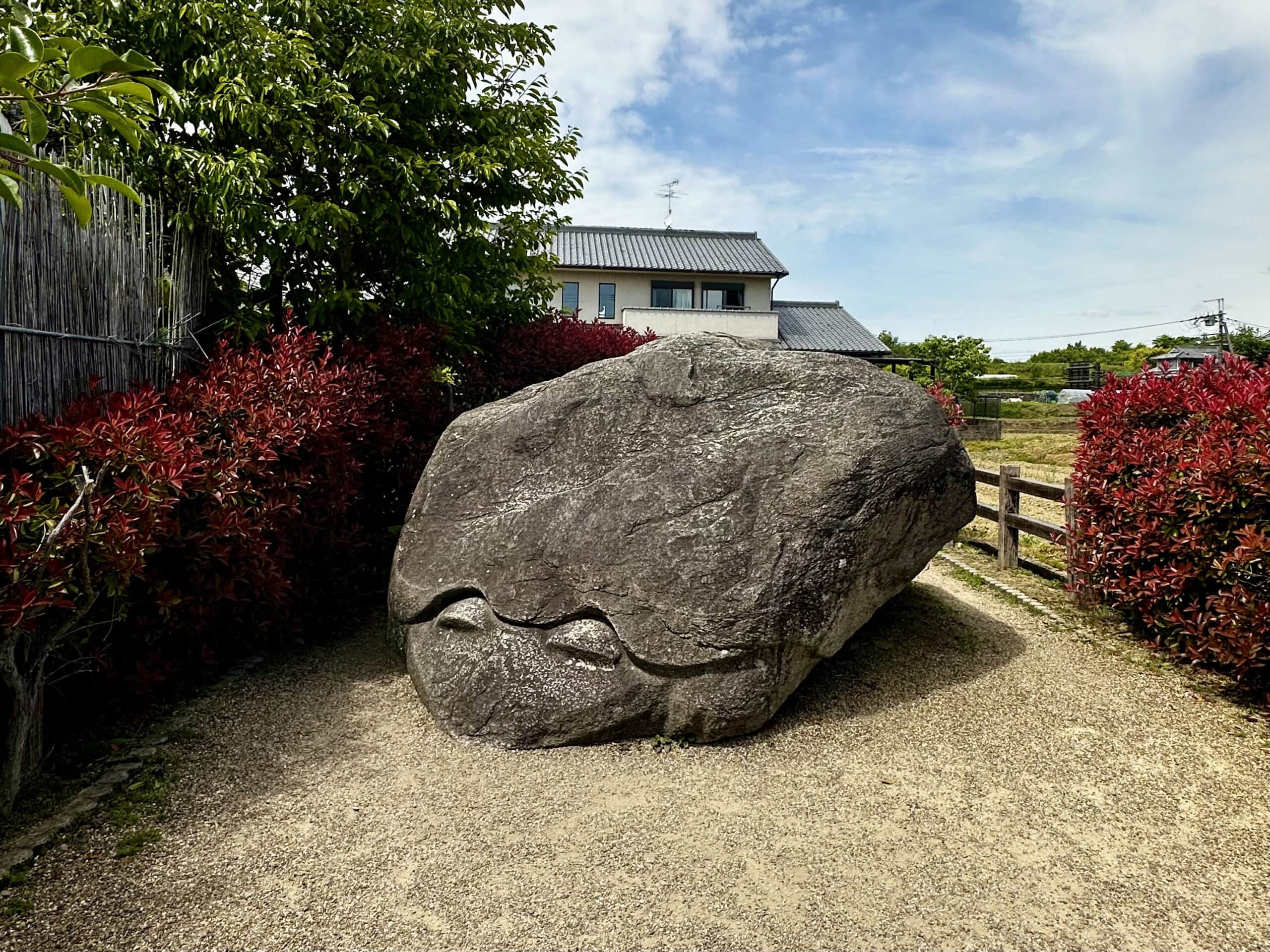 奈良・明日香村　亀石