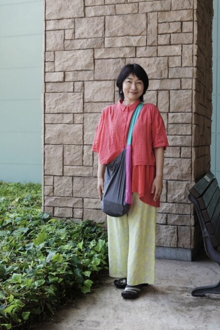 【愛媛スナップ】鮮やかな色で気分もアップ！ 50代のカラフルコーデ