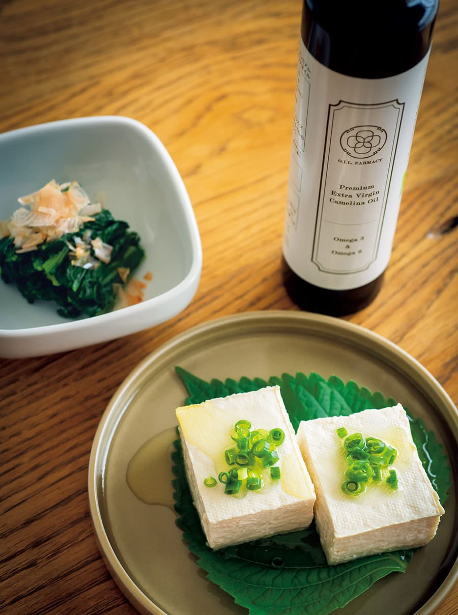 ねぎやニラのような香りがあるので、薬味代わりに、おひたしや冷ややっこ、みそ汁などにかけています。
