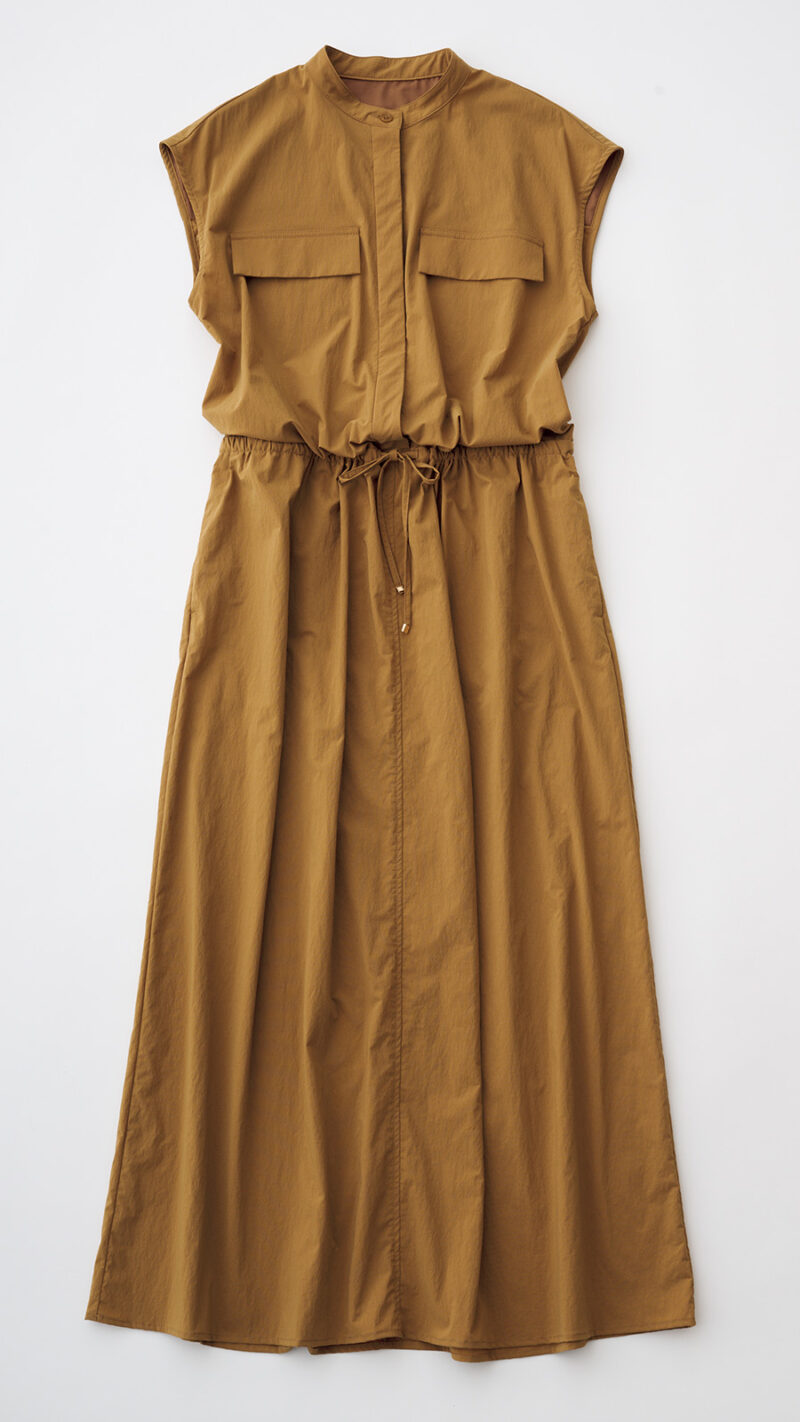 サファリワンピース¥24,200/ノーク