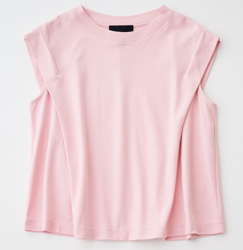 タックショルダーカットソー¥7,700/ノーク