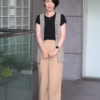【1週間スナップ】50代のおしゃれさんは秋の始まりに何を着る? 今マネしたいパンツスタイル7選