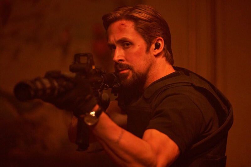 ライアン・ゴズリングが主演するスパイ・アクション・スリラー。Netflix映画『グレイマン』独占配信中