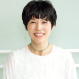 目もとの影が消えた？ 
くま・たるみを解消する山本浩未さんの若見えアイメイク術