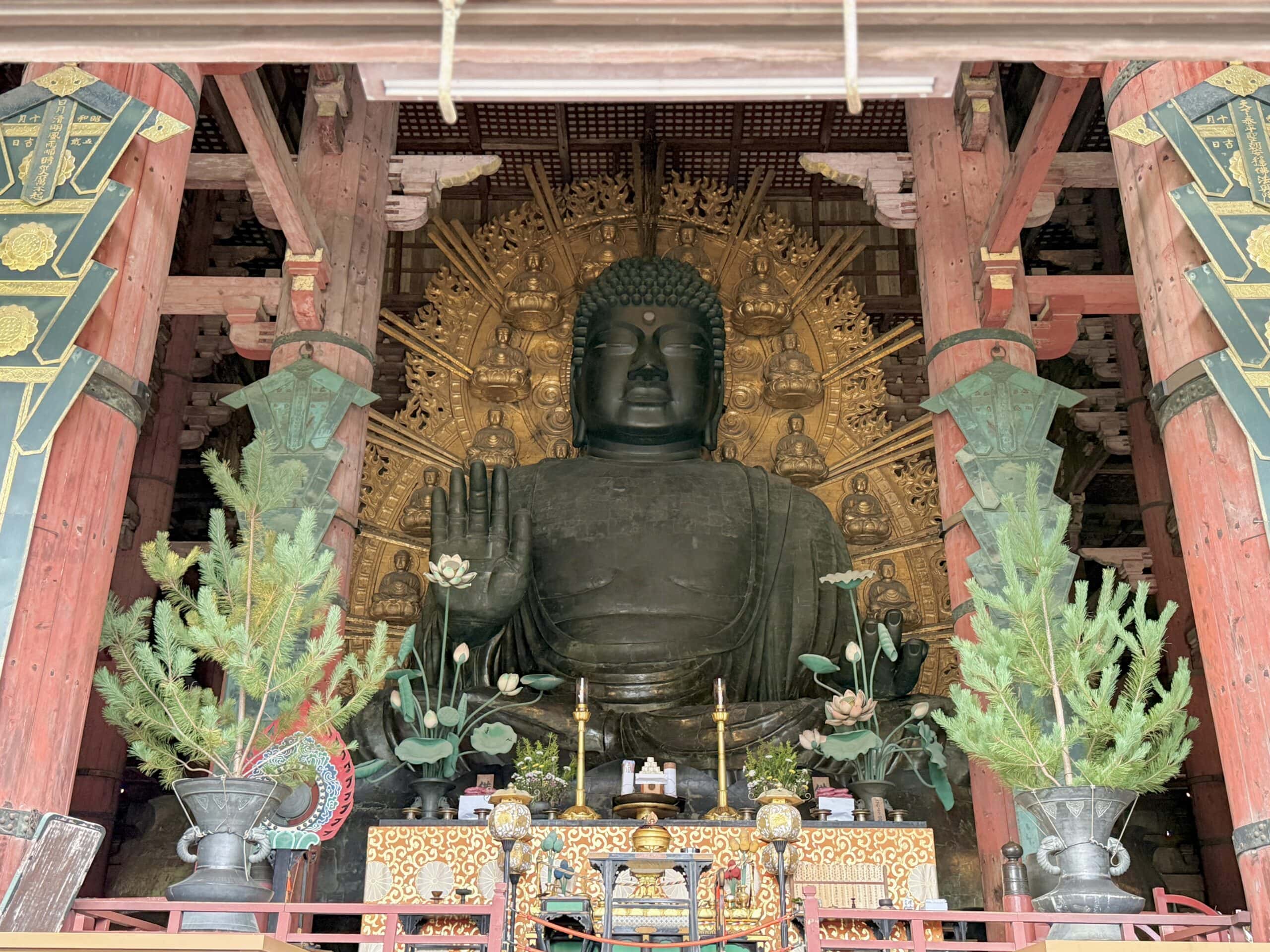 奈良　東大寺　盧舎那仏02