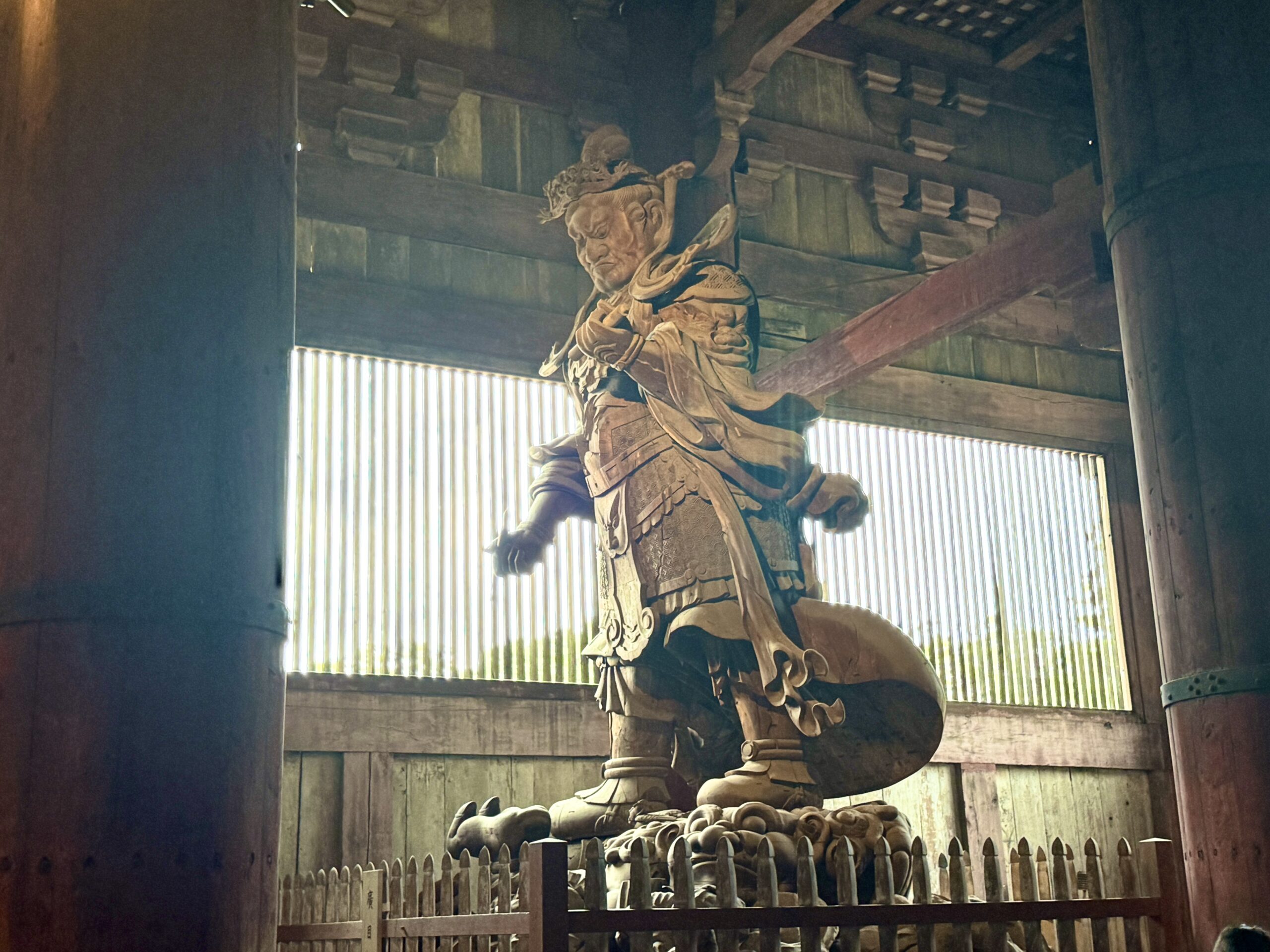 奈良　東大寺　大仏殿　四天王　広目天