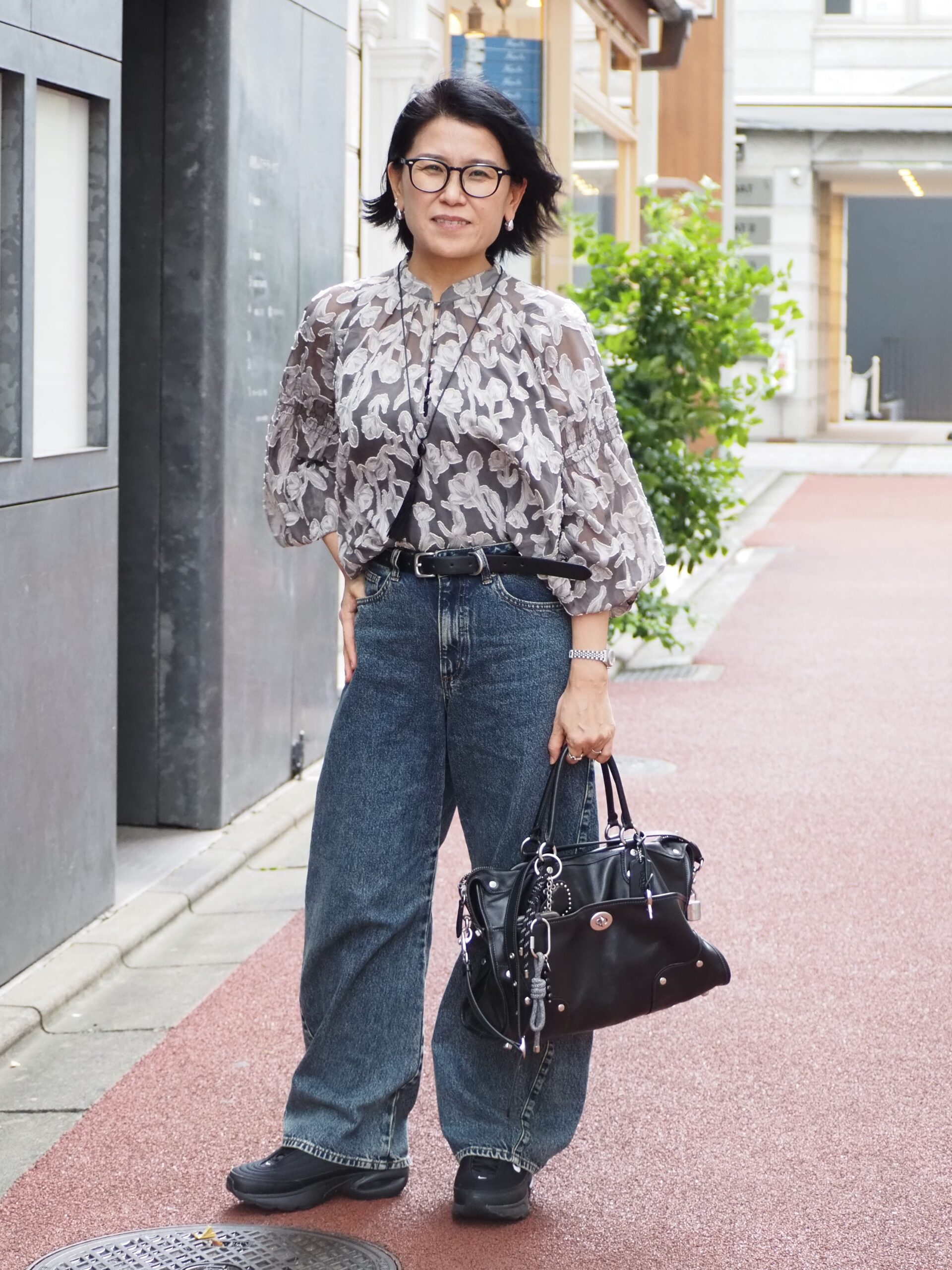 【1週間スナップ】50代のおしゃれさんは秋の始まりに何を着る? 今マネしたいパンツスタイル7選