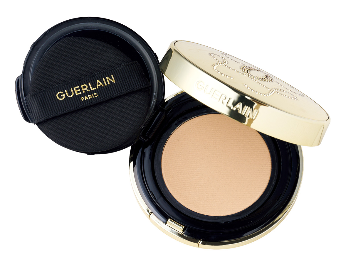 パリュール ゴールド スキン メッシュ クッション 全4色 SPF50·PA++++￥11,600／ゲラン