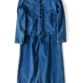 デニムジャケット¥61,600、デニムワイドパンツ¥42, 900／ともにパドカレ（パドカレ）
