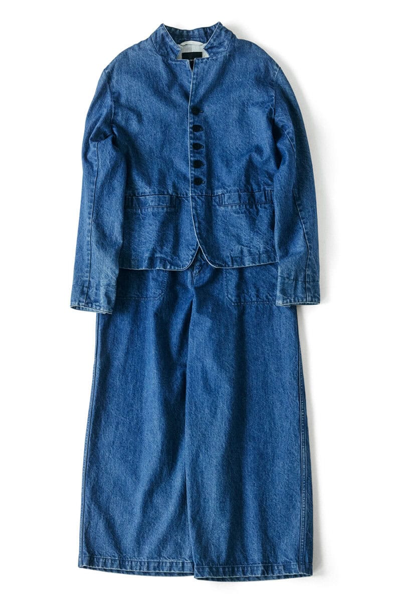 デニムジャケット¥61,600、デニムワイドパンツ¥42, 900/ともにパドカレ(パドカレ)