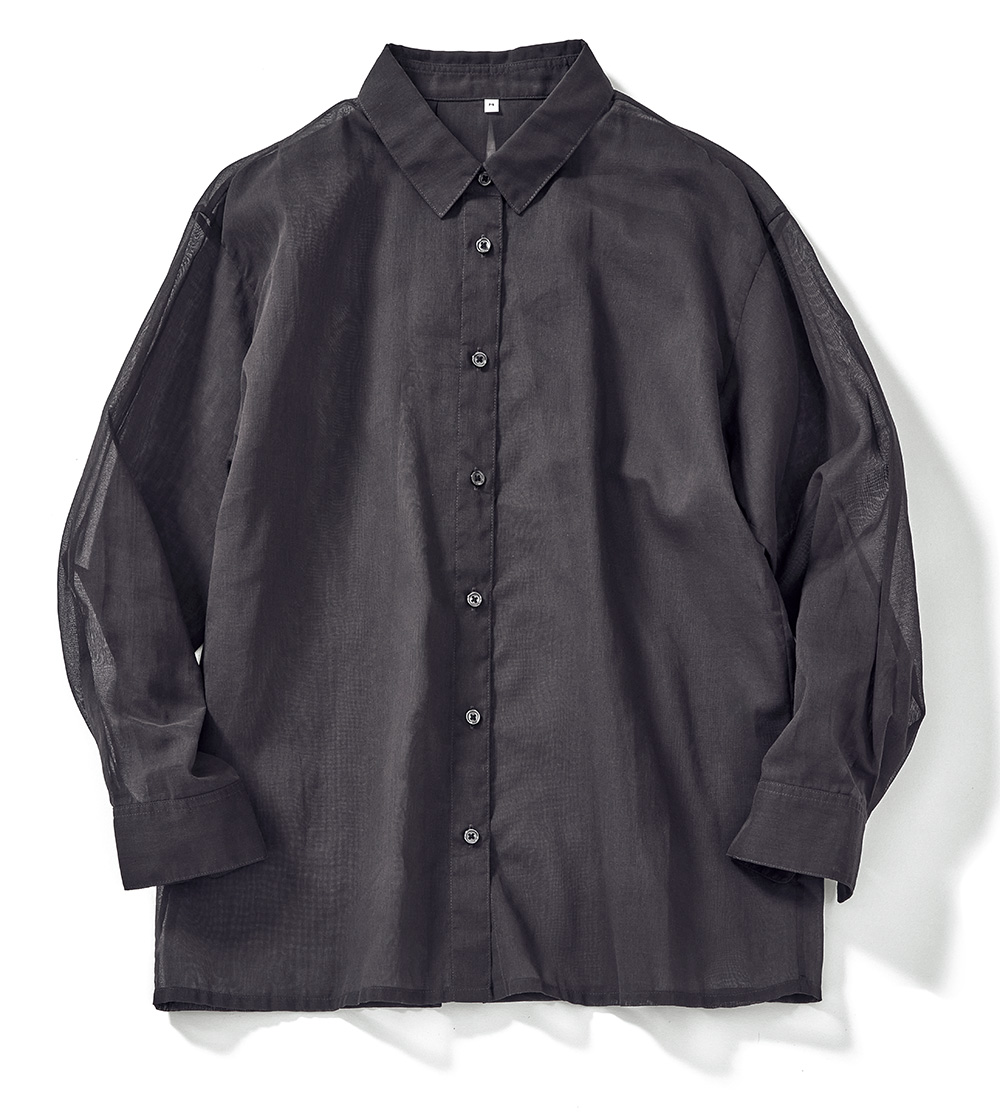シアーシャツ￥3,990／無印良品 銀座